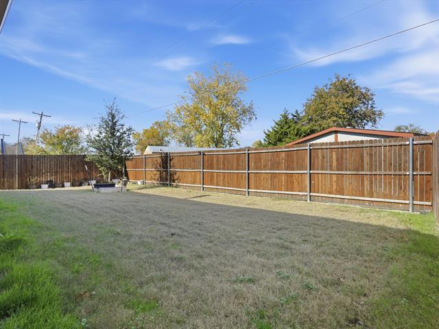 Building Photo - 1018 Sassafras Dr