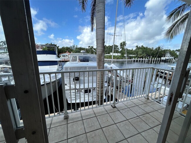 Building Photo - 77 Hendricks Isle