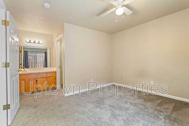 Building Photo - 14162 SE Summerfield Loop