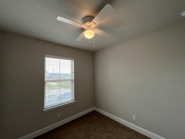 Building Photo - 7813 Savanah Brooks, Live Oak, TX. 78233