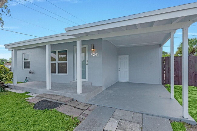Building Photo - 5341 N Andrews Ave