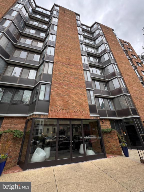 Building Photo - 1718 P St NW