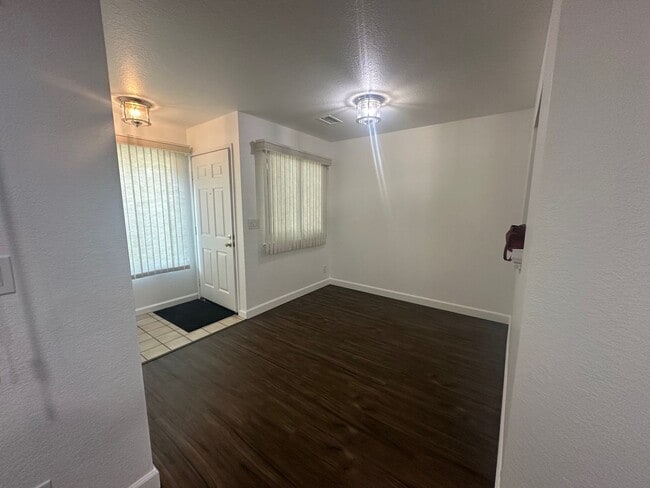 Building Photo - Spacious 2-Bedroom, 2-Bath Condo – Fully R...