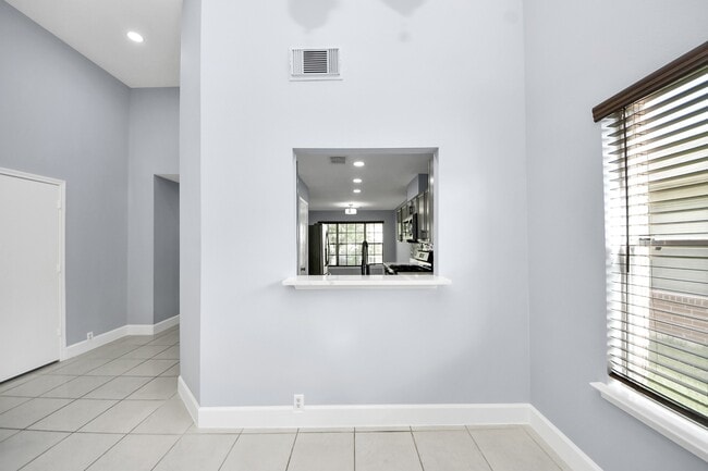 Building Photo - 2604 Eldridge Park Way