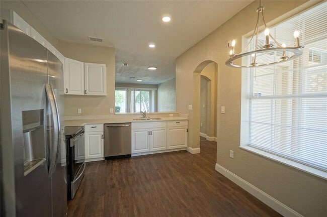 Building Photo - 4146 Bismarck Palm Dr