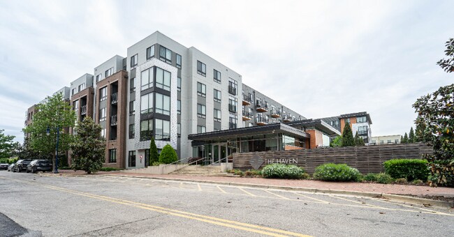 Building Photo - 145 Riverhaven Dr
