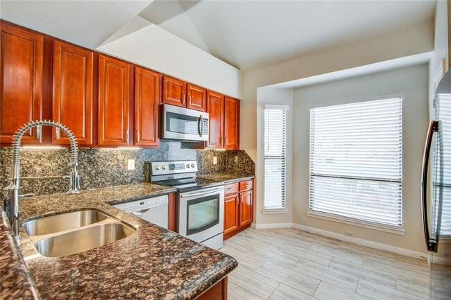 Building Photo - 4144 Greystone Way