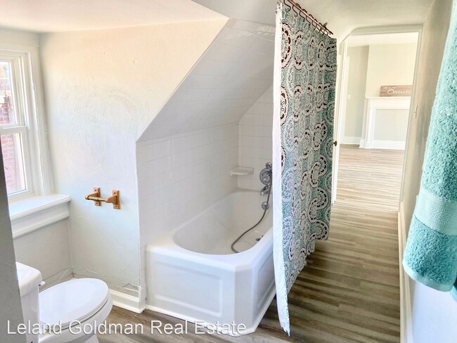 Building Photo - 1 br, 1 bath Apartment - 709 Stockley Gardens