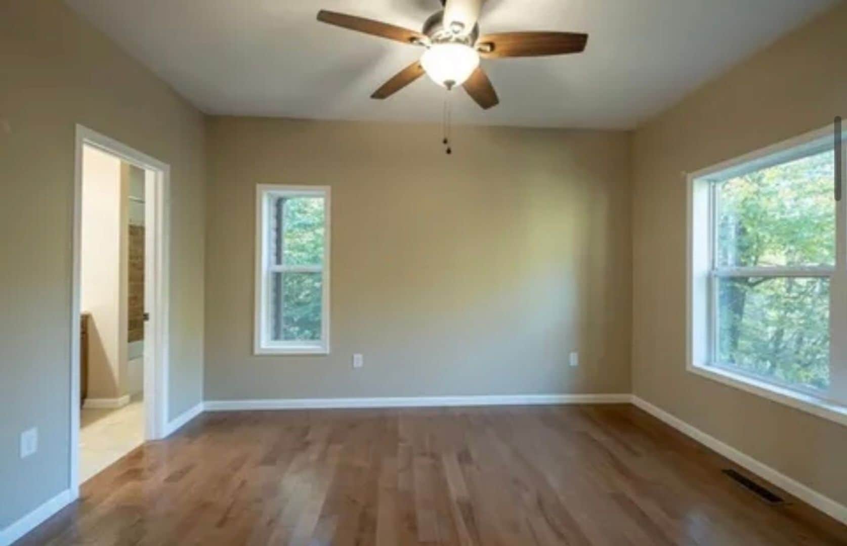 Building Photo - 127 Gardenia Ct