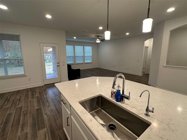 Building Photo - Spacious Aubrey Home Offering Style, Locat...