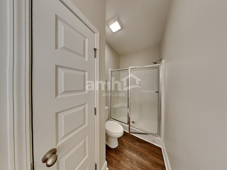 Building Photo - 5348 Tupelo St