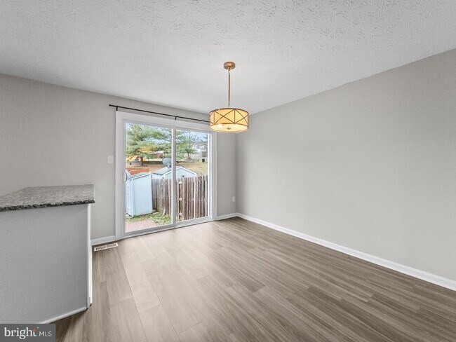 Building Photo - 10110 Shelldrake Cir