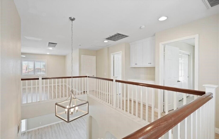 Building Photo - 29851 Fox Creek Dr