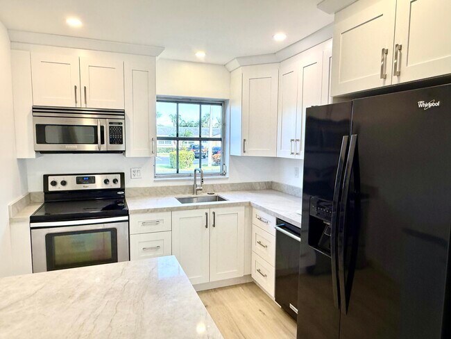 Primary Photo - 2630 Emory Dr W