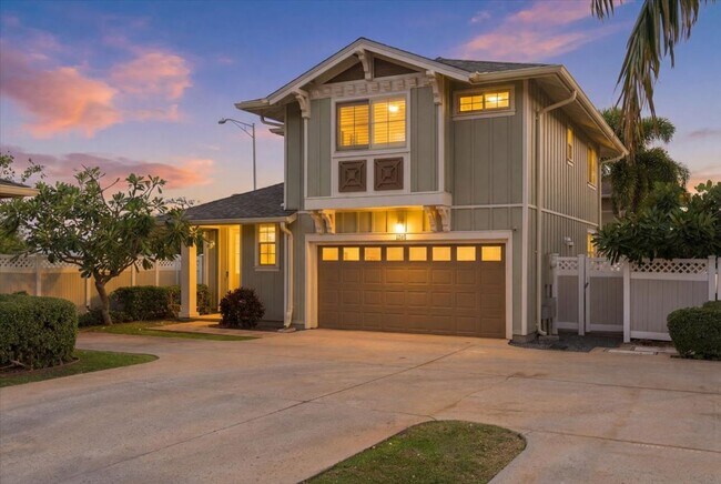 Building Photo - Modern Living in One of Lahaina’s Most Desirable Communities
