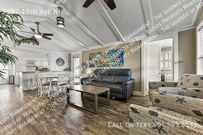 Building Photo - 187 19th Ave N