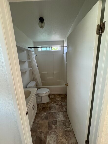 Building Photo - 6704 Nagle Ave