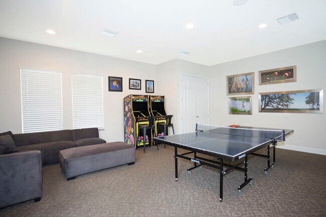 Building Photo - 1651 Retreat Cir