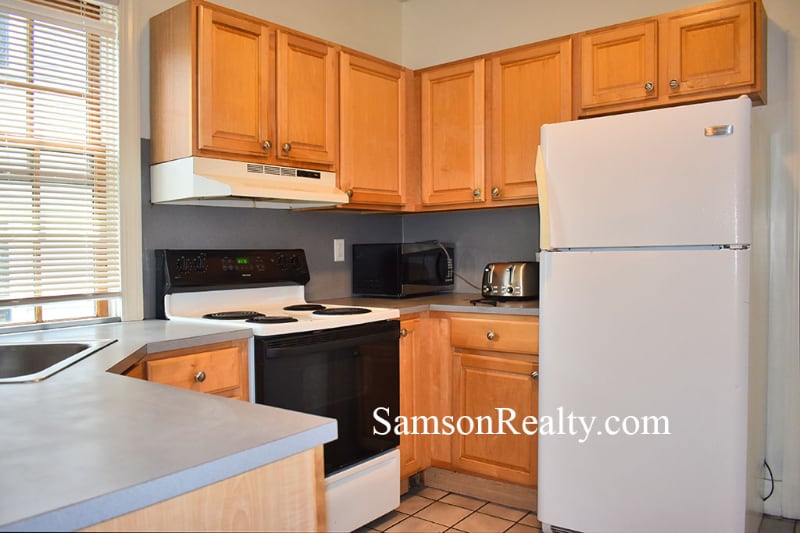 Building Photo - 298 Hope St