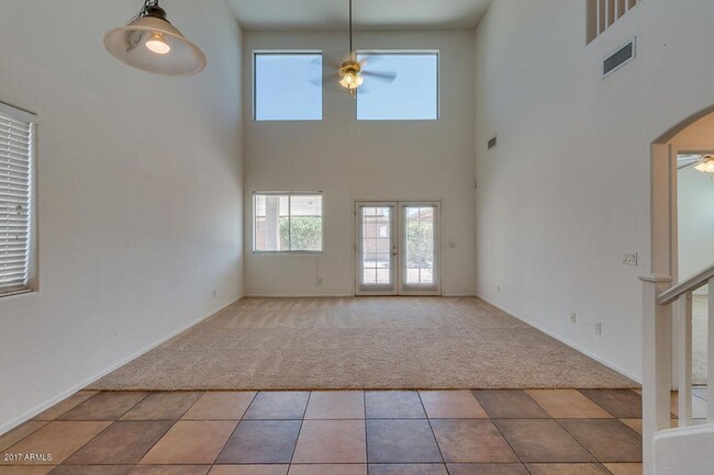Building Photo - Gorgeous 4 Bed Home in Phoenix AZ in Roger...