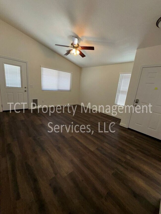 Building Photo - Well Maintained Home in Mesquite Canyon