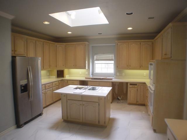 Building Photo - 5305 Coachman Ct
