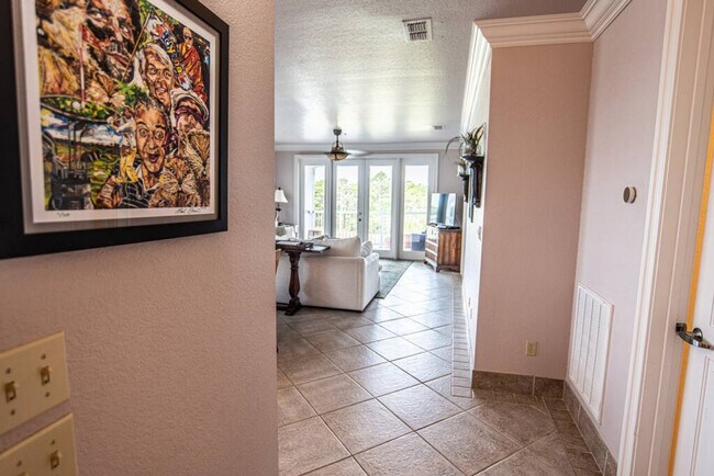 Building Photo - 311 Eagles Way