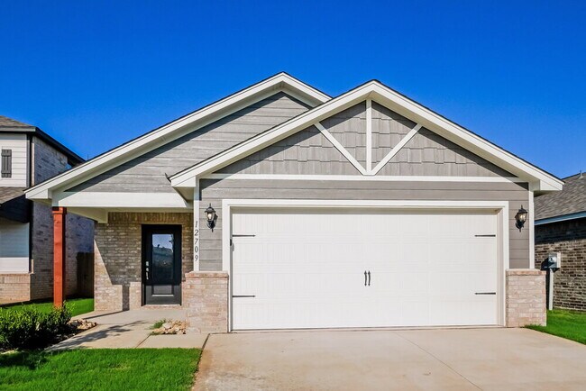 Building Photo - 12709 Carrara Ln