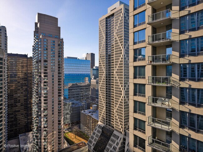 Building Photo - 600 N Lake Shore Dr