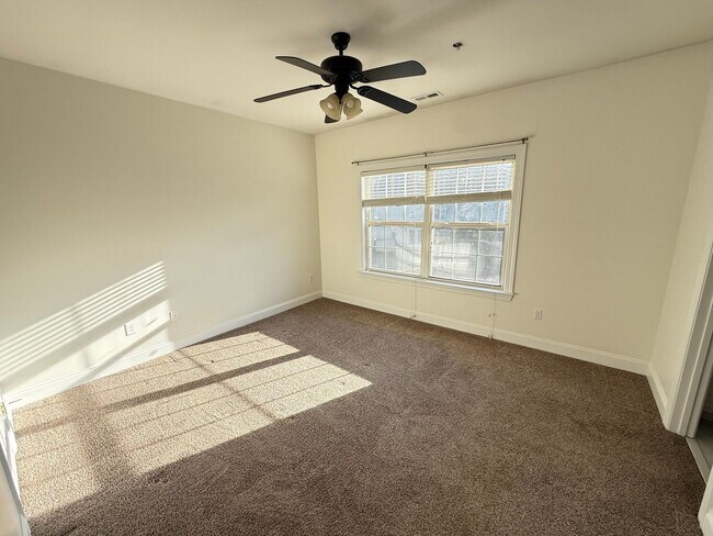 Building Photo - Renovated Cornelius Condo | Two Covered Balconies | Walk to Downtown & Antiquity | Lake Norman Area