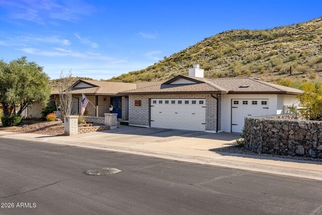 Building Photo - 221 W Sweetwater Ave