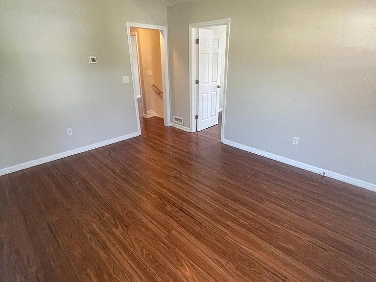 Building Photo - 4 Willoughby St