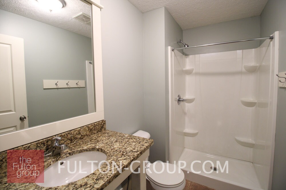 Building Photo - 849 Lake Dr SE