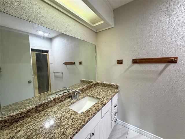 Building Photo - 1506 Whiteoak Dr
