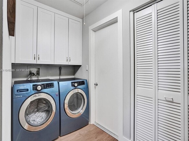 Building Photo - 620 W Palmetto Park Rd