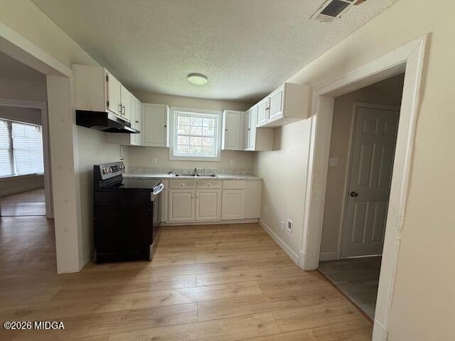 Building Photo - 962 Troupe St