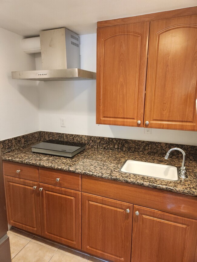 Building Photo - 4921 Kester Ave