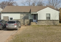 Building Photo - 3 Bed | 1.5 Bath | Close to Downtown & Airport