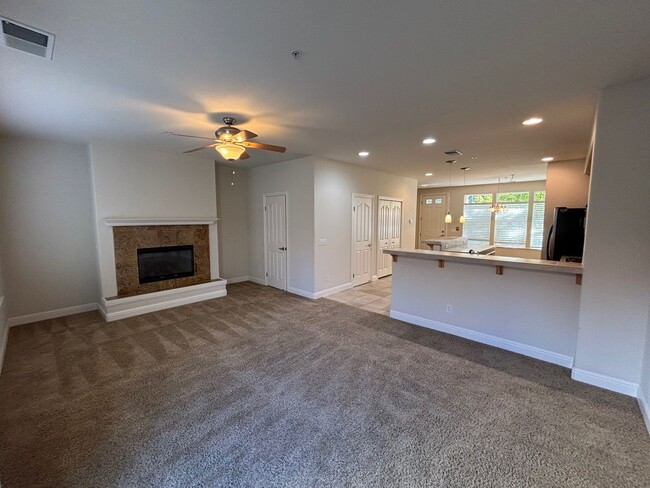 Building Photo - MOVE IN SPECIAL: $1,000.00 OFF THE FIRST M...