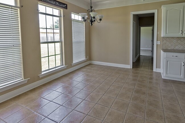 Building Photo - Home for rent in Deatsville