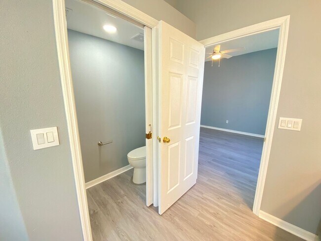 Building Photo - 13431 Meadow Bay Loop