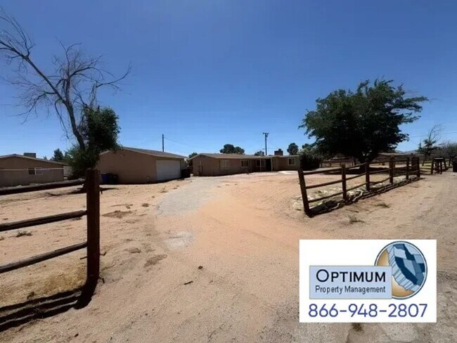 Building Photo - Charming Apple Valley Home on a Spacious Lot