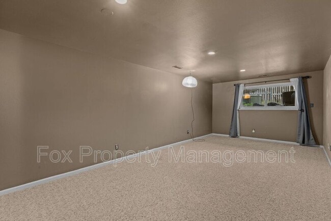 Building Photo - 1558 Greenbriar Blvd
