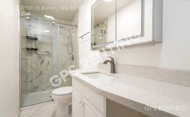 Building Photo - 2717 S 125th St