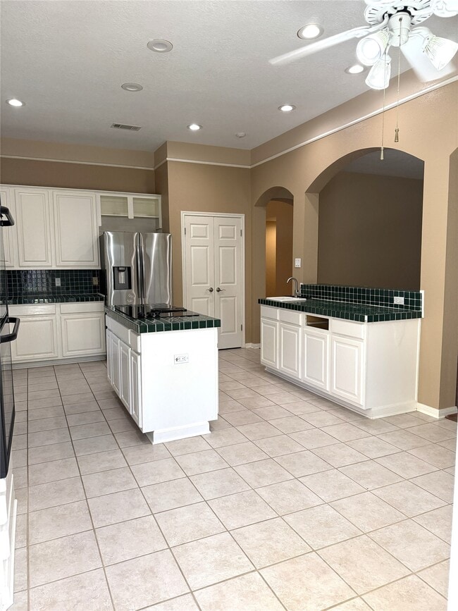 Building Photo - 12810 Apple Forest Trail