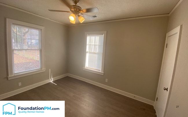 Building Photo - 2570 Malone Ave