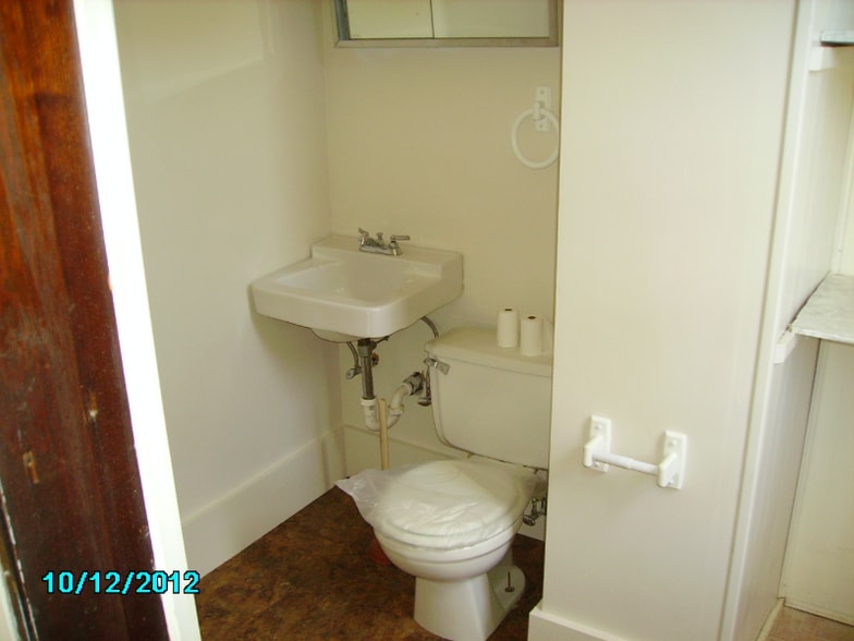 Building Photo - 3922 S Madison Ave