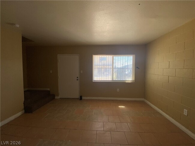 Building Photo - 2812 Marlin Ave