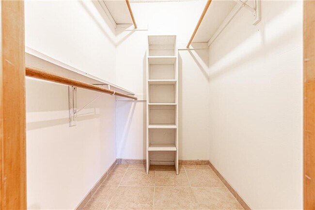 Building Photo - 1318 W Lela St