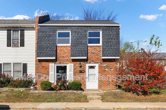 Building Photo - 129 Hickok Cir